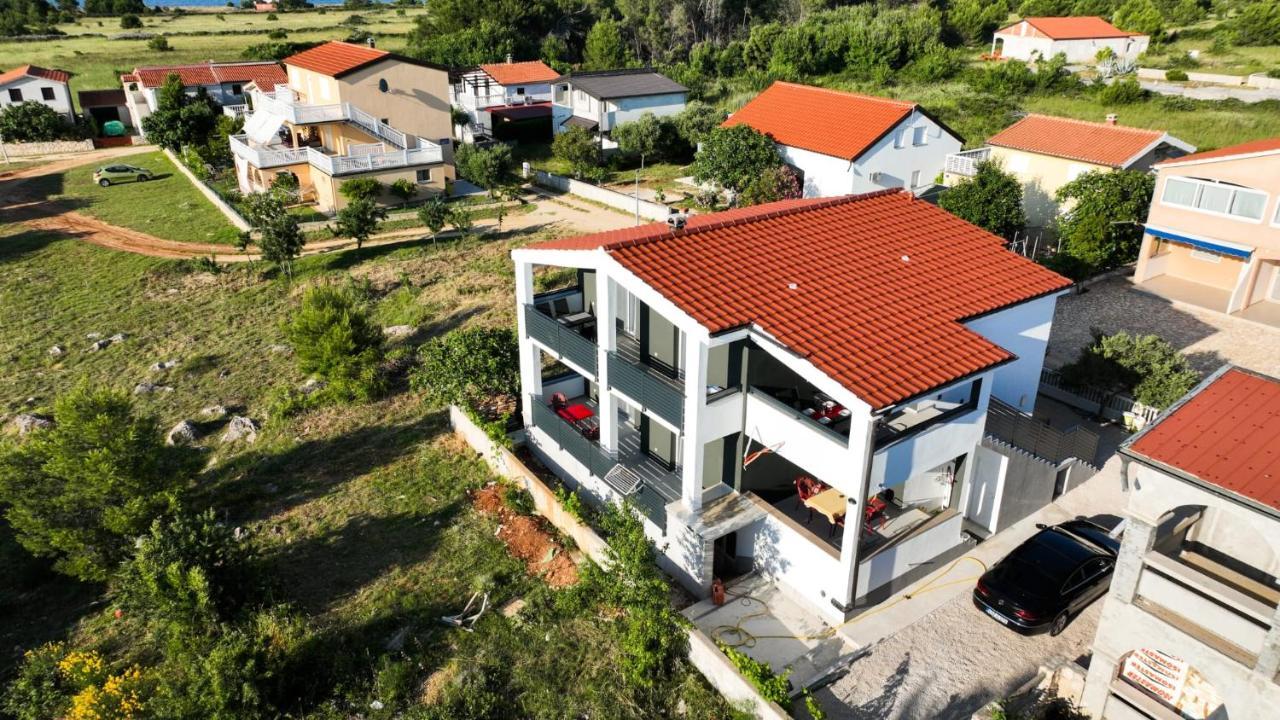 Apartments Astoria Vir Dış mekan fotoğraf